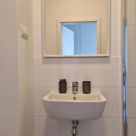 Appartement Cozy One-room With Garage And Ac Bratislava